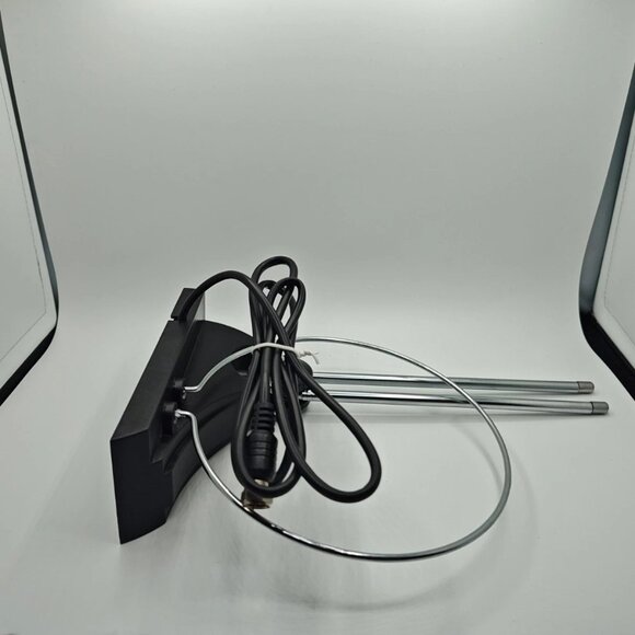 Antenna TV610 | Dipole | Digital TV Satelite UHF Loop Good Condition Unbranded - Picture 3 of 4